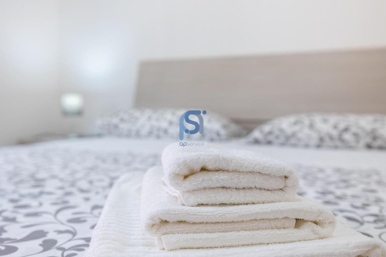 Al Posto Giusto - Self Check In Apartment Cefalu Bagian luar foto